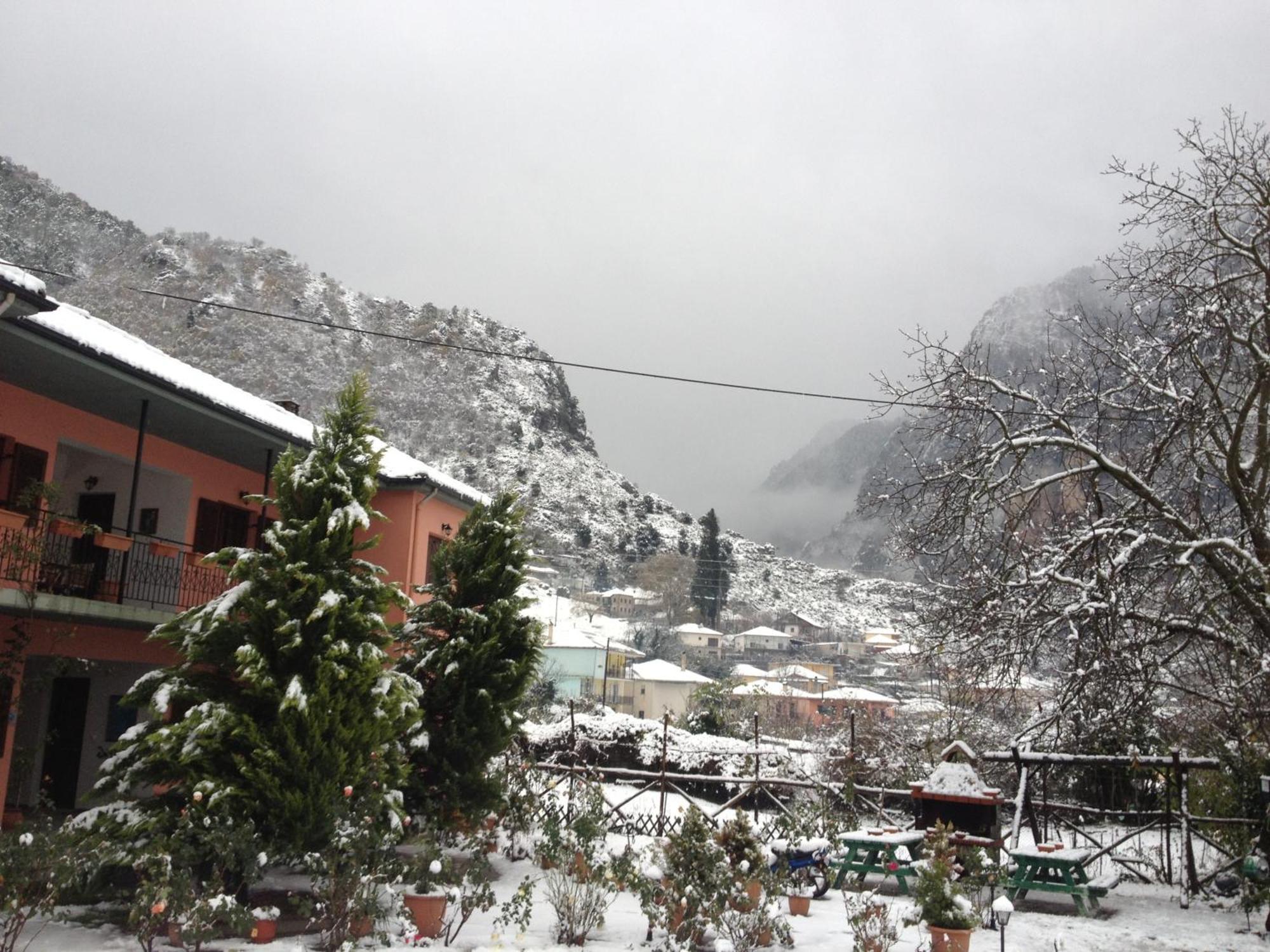 Artemis Apartments Konitsa Luaran gambar