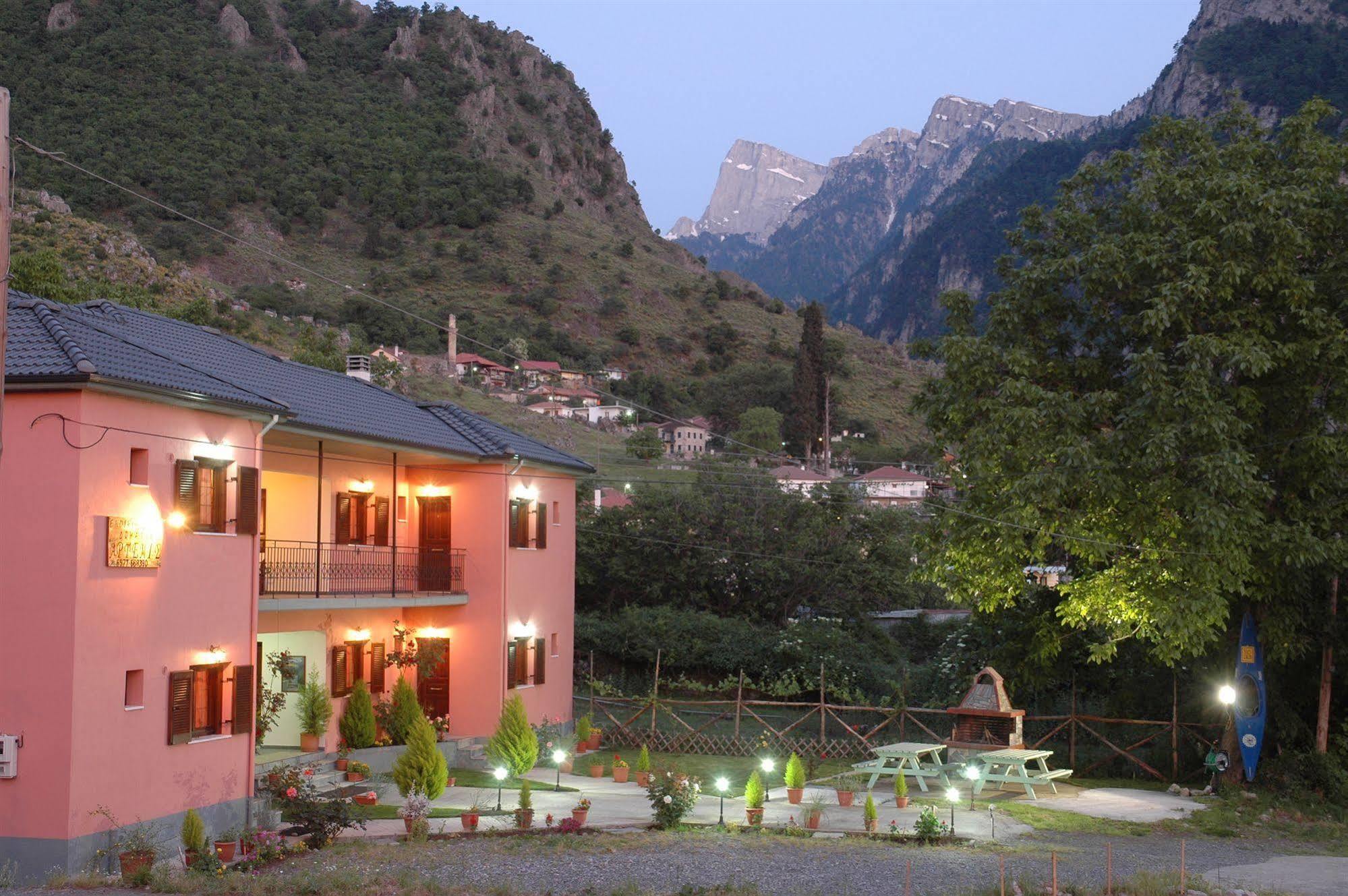 Artemis Apartments Konitsa Luaran gambar