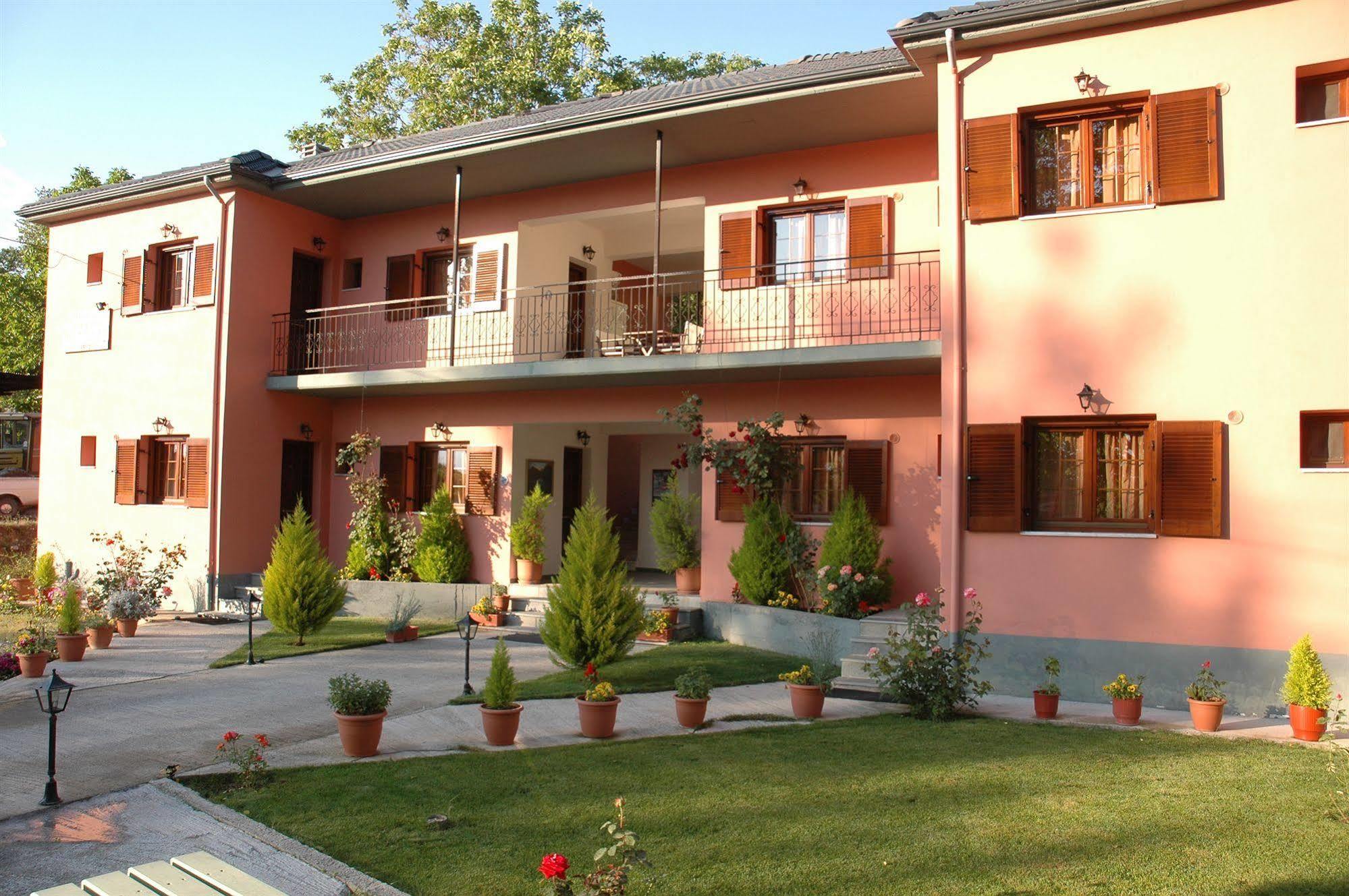 Artemis Apartments Konitsa Luaran gambar