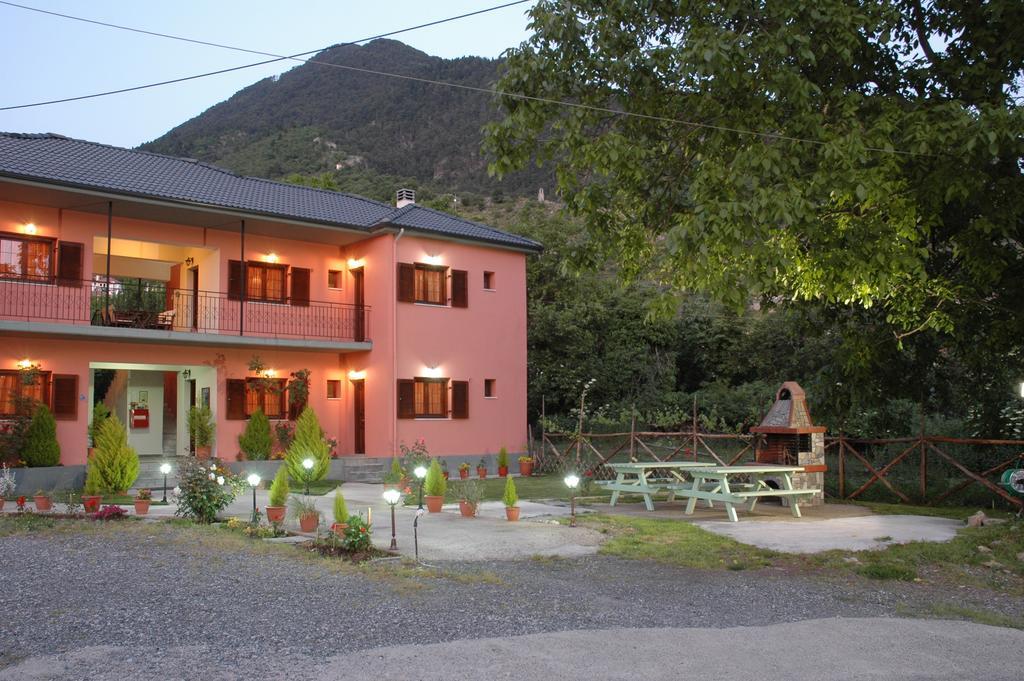 Artemis Apartments Konitsa Luaran gambar